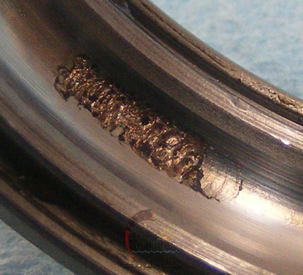 http://khalijbearings.com/wp-content/uploads/2016/03/%D8%AE%D8%B1%D8%A7%D8%A8%DB%8C-%D8%A8%D9%84%D8%A8%D8%B1%DB%8C%D9%86%DA%AF-%D9%87%D8%A7-%D8%A8%D9%87-%D8%B9%D9%84%D8%AA-%D9%BE%D9%88%D8%B3%D8%AA%D9%87-%D8%B4%D8%AF%D9%86-%D8%A8%D9%84%D8%A8%D8%B1%DB%8C%D9%86%DA%AF.jpg